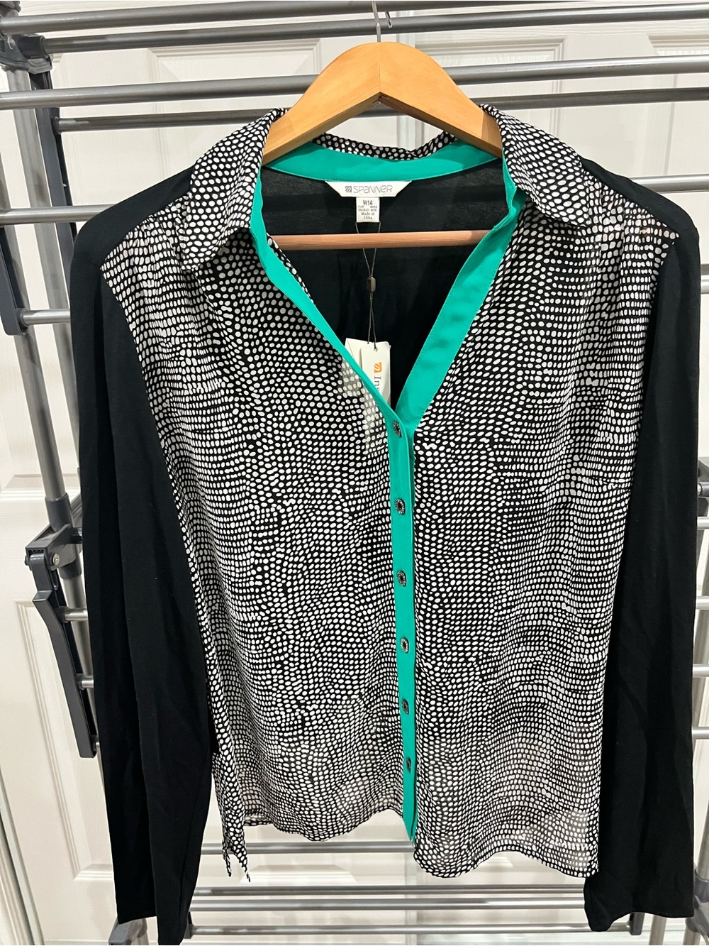 SPANNER Black & White Dot Print Blouse with Teal Trim